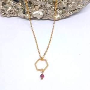 Collar Hexágono Granate